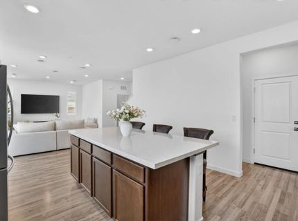 8080 Moongate Way, Roseville, CA 95747 Photo