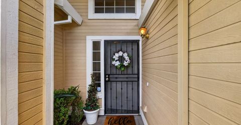 4 San Rogue Ct, Sacramento, CA 95823 Photo