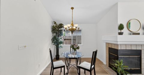 4 San Rogue Ct, Sacramento, CA 95823 Photo