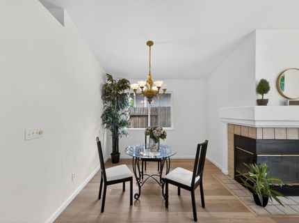 4 San Rogue Ct, Sacramento, CA 95823 Photo