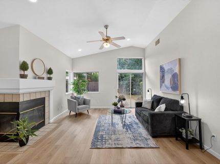 4 San Rogue Ct, Sacramento, CA 95823 Photo