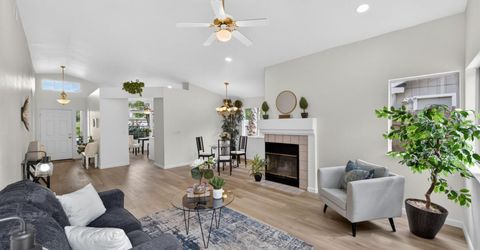 4 San Rogue Ct, Sacramento, CA 95823 Photo