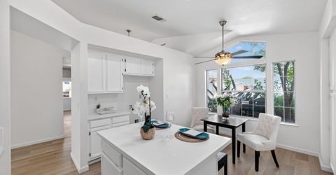 4 San Rogue Ct, Sacramento, CA 95823 Photo