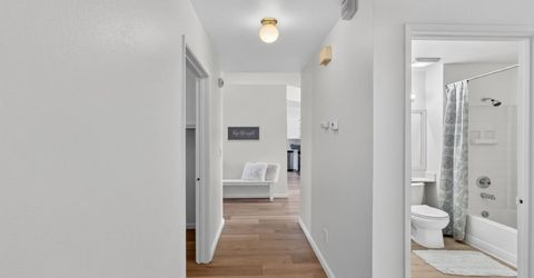 4 San Rogue Ct, Sacramento, CA 95823 Photo