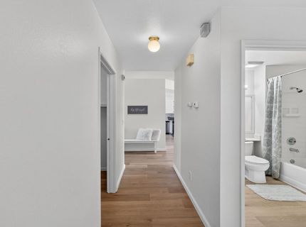 4 San Rogue Ct, Sacramento, CA 95823 Photo