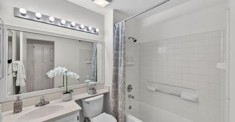 4 San Rogue Ct, Sacramento, CA 95823 Photo