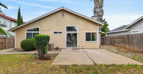 4 San Rogue Ct, Sacramento, CA 95823 Photo