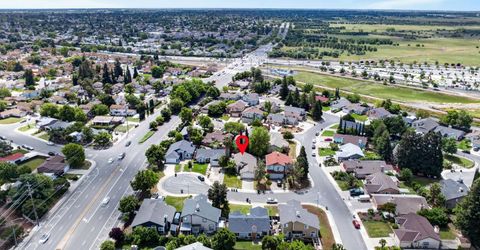 4 San Rogue Ct, Sacramento, CA 95823 Photo