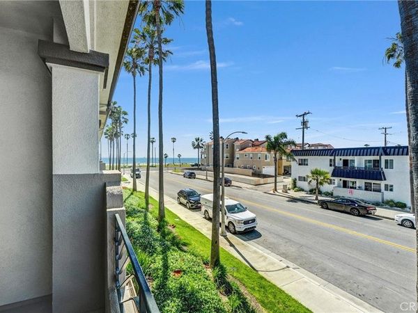 1516 Pacific Coast Highway, Unit 103, Huntington Beach, CA 92648