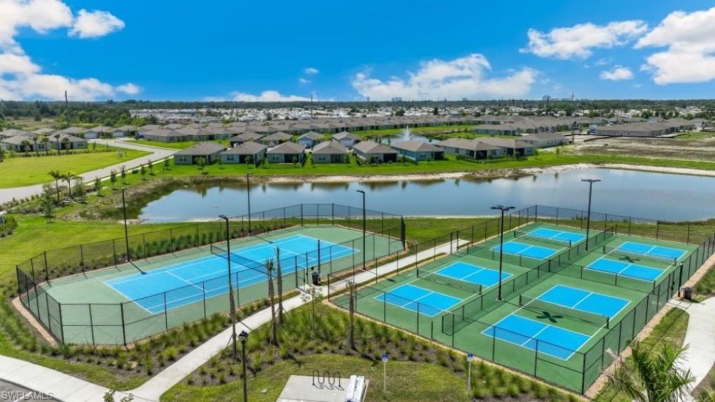 2674 Soft Coral Way, North Fort Myers, FL 33903 Photo