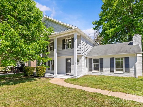 1401 Cedarwood Lane , Charlotte, NC 28212