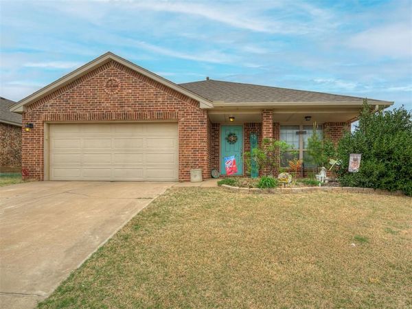 9505 Timberwind Lane, Yukon, OK 73099