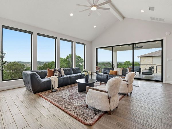 2414 Sunset Vista CIR , Unit 32, Spicewood, TX 78669