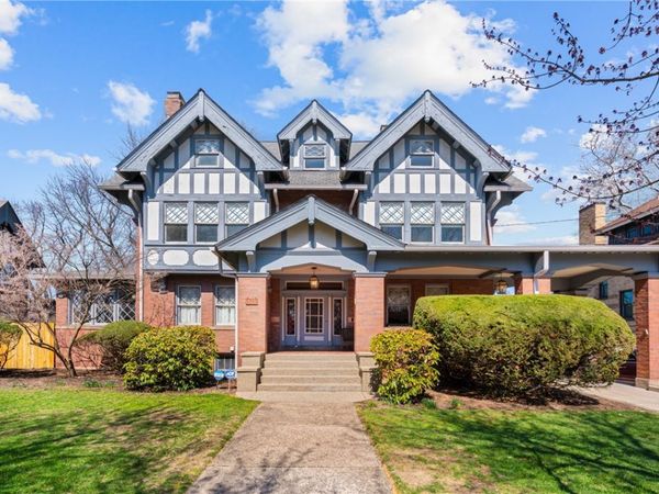 5705 Bartlett St , Pittsburgh, PA 15217