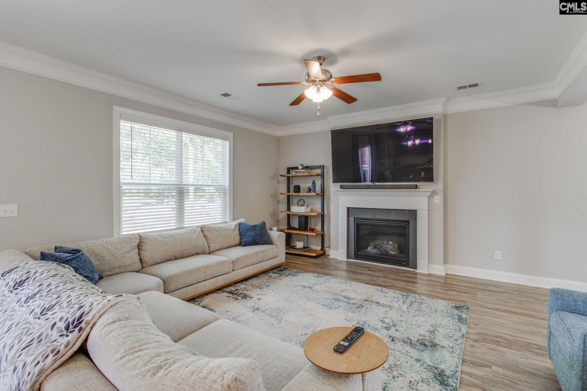 433 Thayer St Photo 17