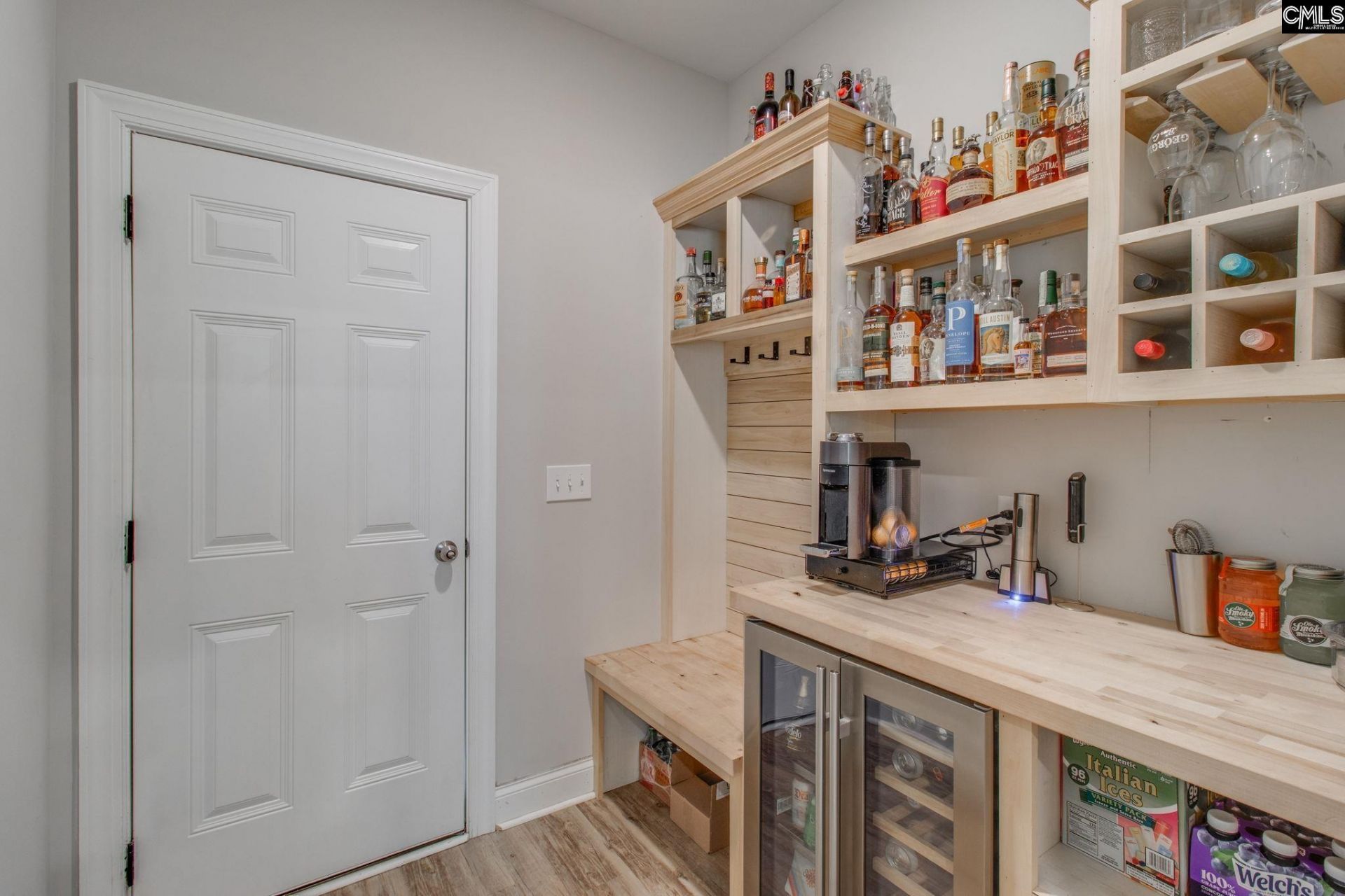 433 Thayer St Photo 18