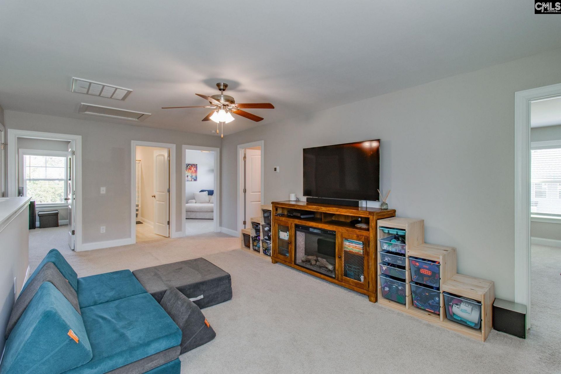 433 Thayer St Photo 28