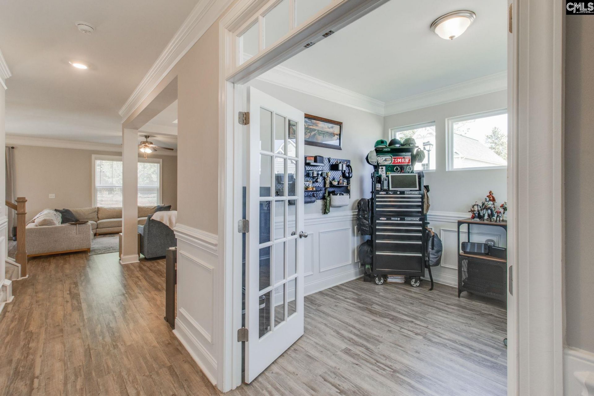 433 Thayer St Photo 4