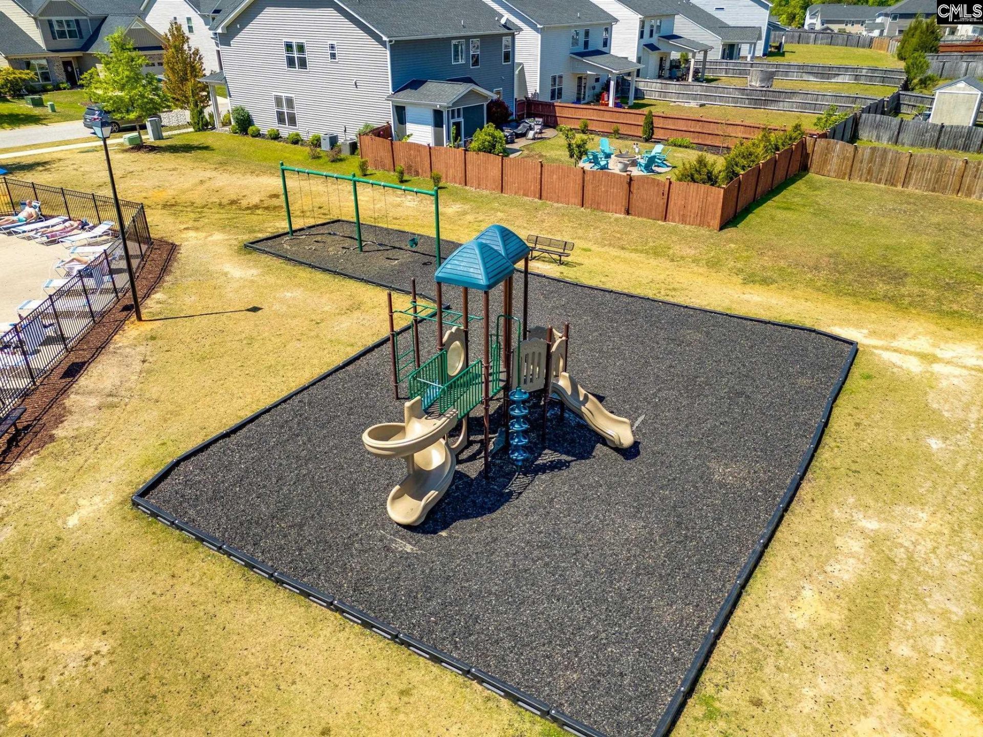 433 Thayer St Photo 50