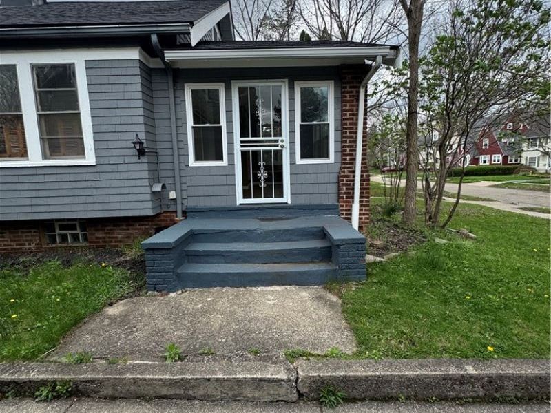 3327 Bradford Road, Cleveland Heights, OH 44118 Photo 2