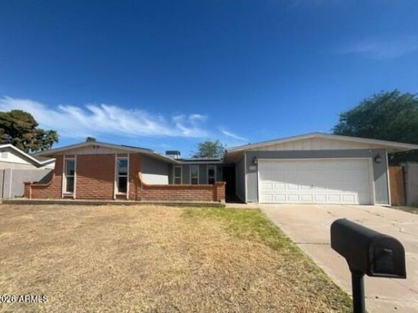 3656 W WINDROSE Drive, Phoenix, AZ 85029