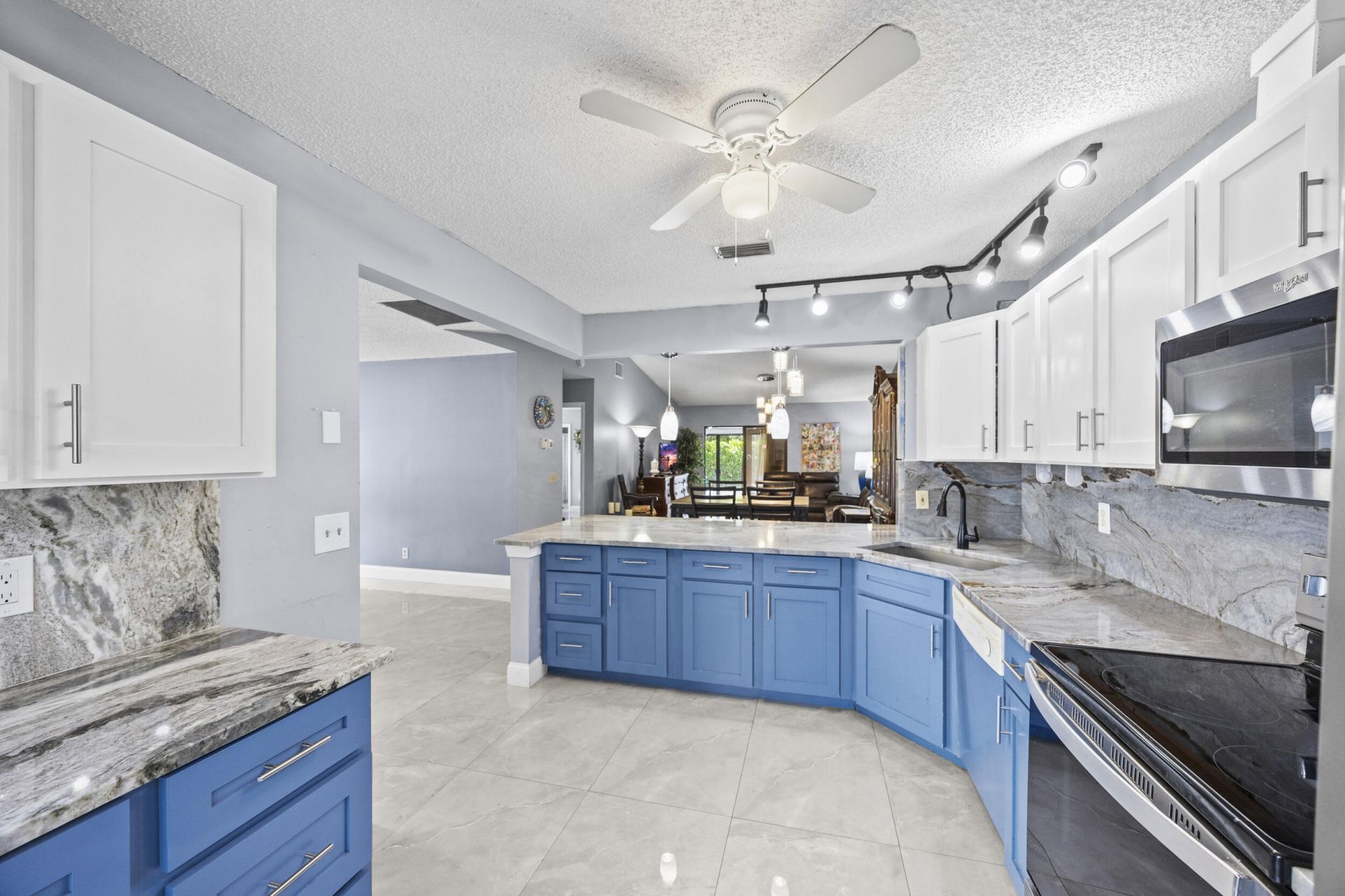 2640 Gately Drive W, Unit 1601, West Palm Beach, FL 33415 Photo