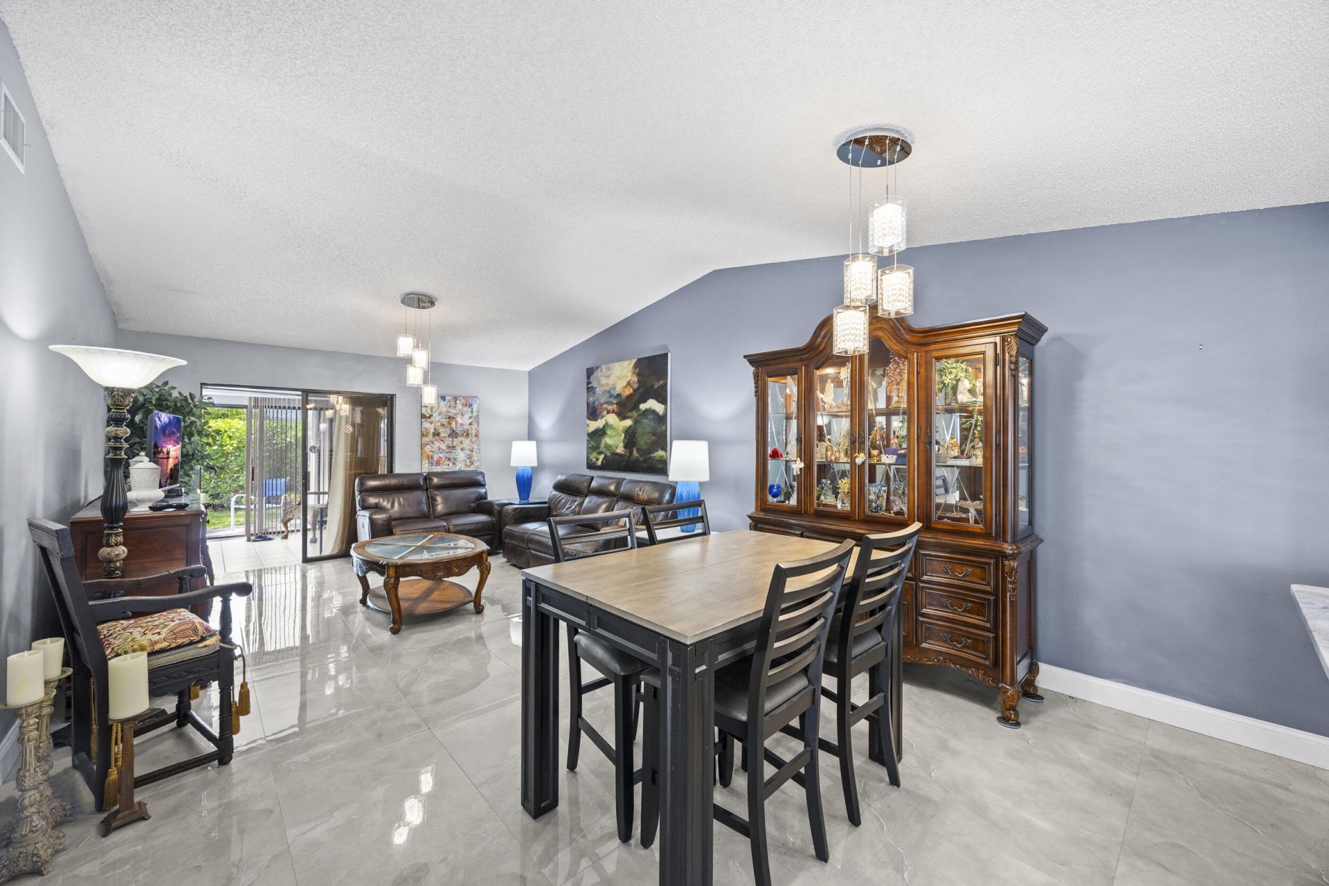 2640 Gately Drive W, Unit 1601, West Palm Beach, FL 33415 Photo