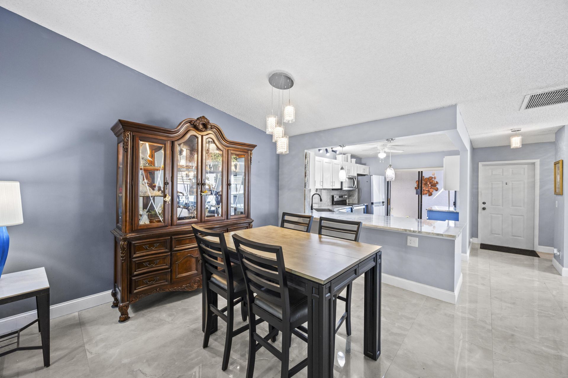 2640 Gately Drive W, Unit 1601, West Palm Beach, FL 33415 Photo