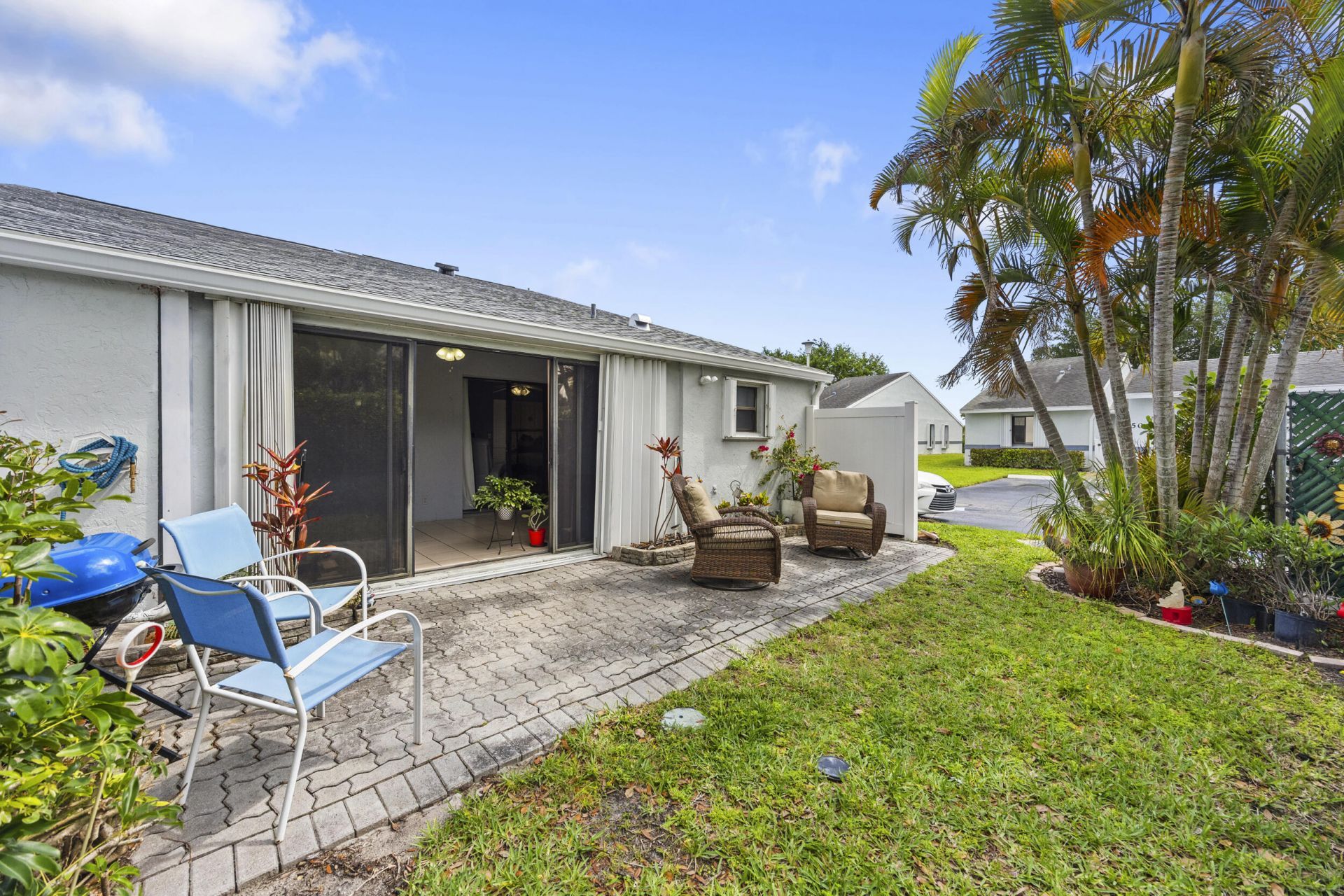 2640 Gately Drive W, Unit 1601, West Palm Beach, FL 33415 Photo