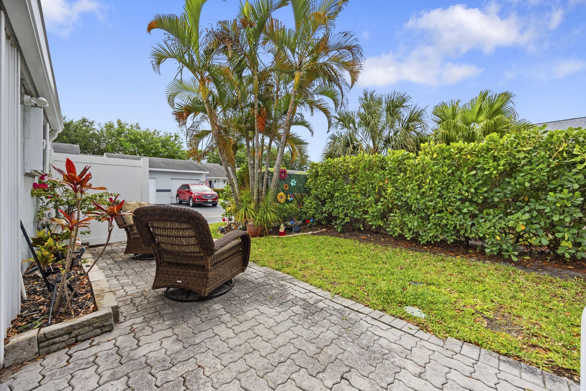 2640 Gately Drive W, Unit 1601, West Palm Beach, FL 33415 Photo