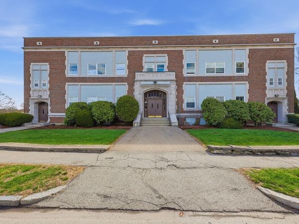 21 Middlesex Avenue, Unit 305, Worcester, MA 01604