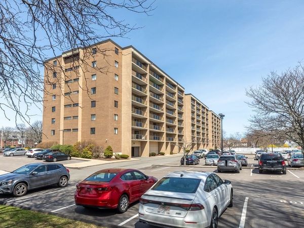 175 Quincy Shore Dr, Unit B33, Quincy, MA 02171