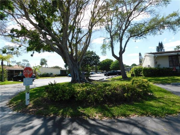 557 7th Place, Unit 557, Vero Beach, FL 32962