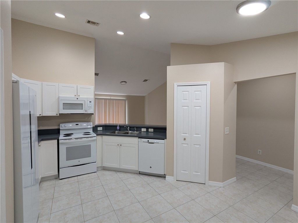 2515 1st Place, Vero Beach, FL 32962 Photo