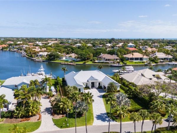 1806 Mooringline Drive, Vero Beach, FL 32963