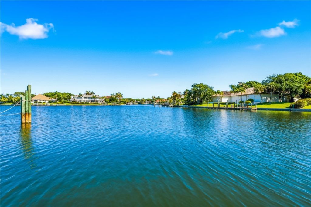 1806 Mooringline Drive, Vero Beach, FL 32963 Photo