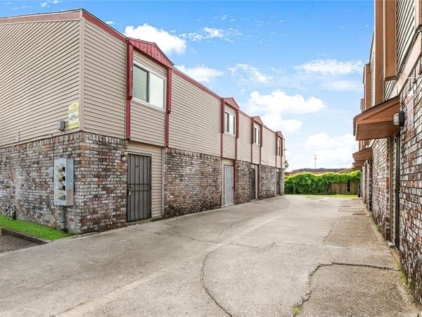 6001 07 TULLIS Drive, New Orleans, LA 70131