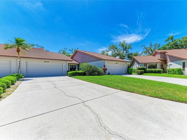 3946 WILSHIRE CIRCLE E, Unit 168, SARASOTA, FL 34238