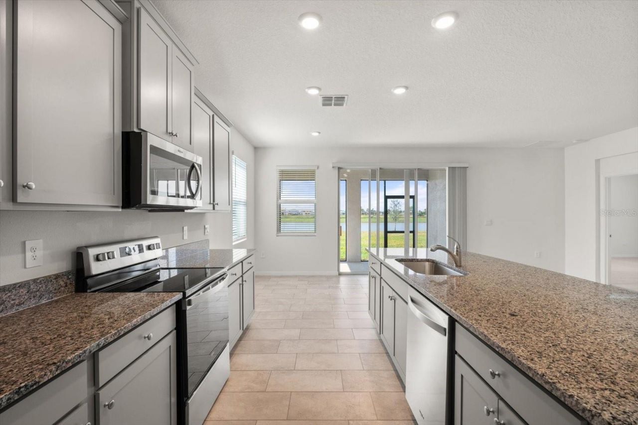 17738 Pastureland Avenue, Lakewood Ranch, FL 34211 Photo