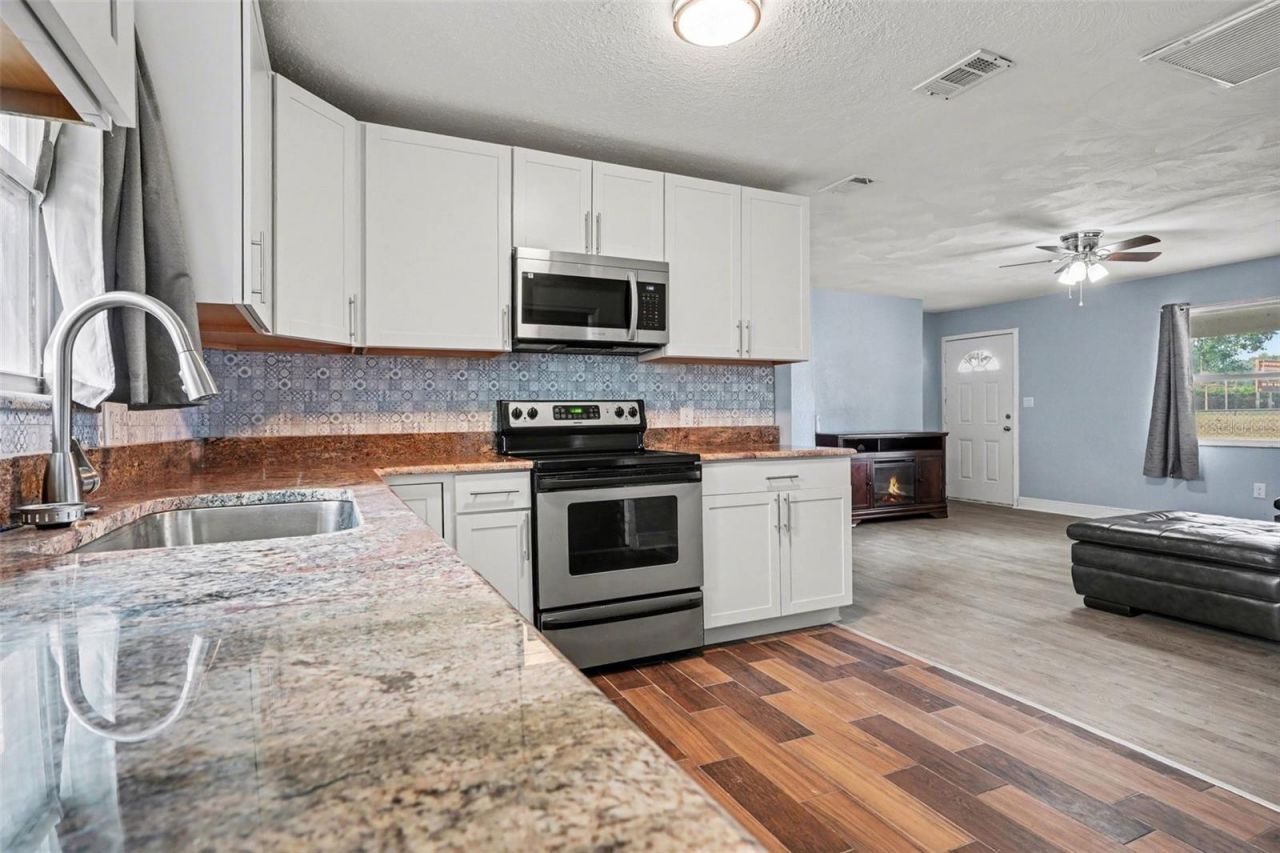 355 S Oak Avenue, Frostproof, FL 33843 Photo