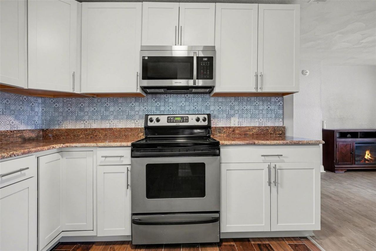 355 S Oak Avenue, Frostproof, FL 33843 Photo