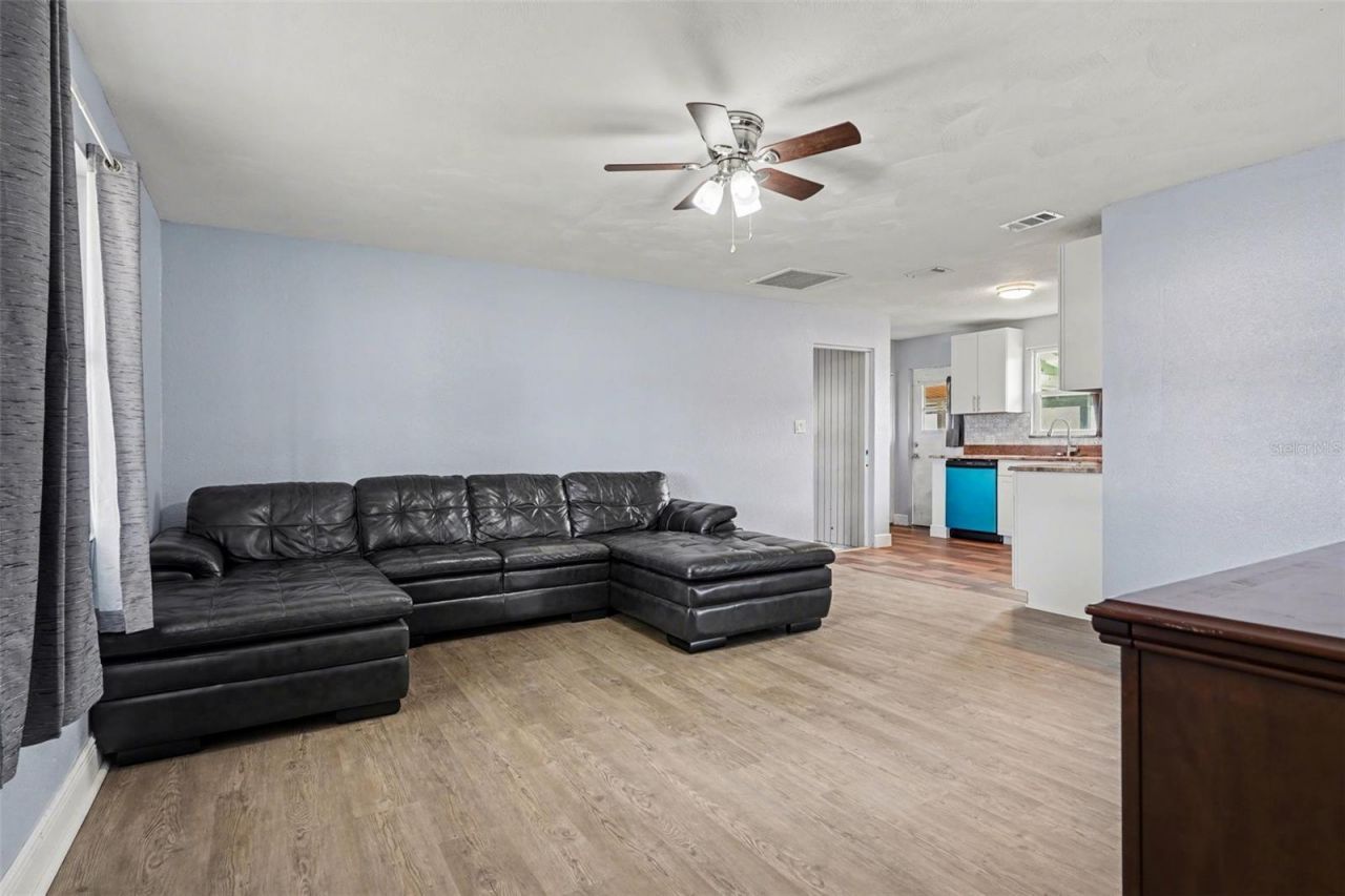 355 S Oak Avenue, Frostproof, FL 33843 Photo