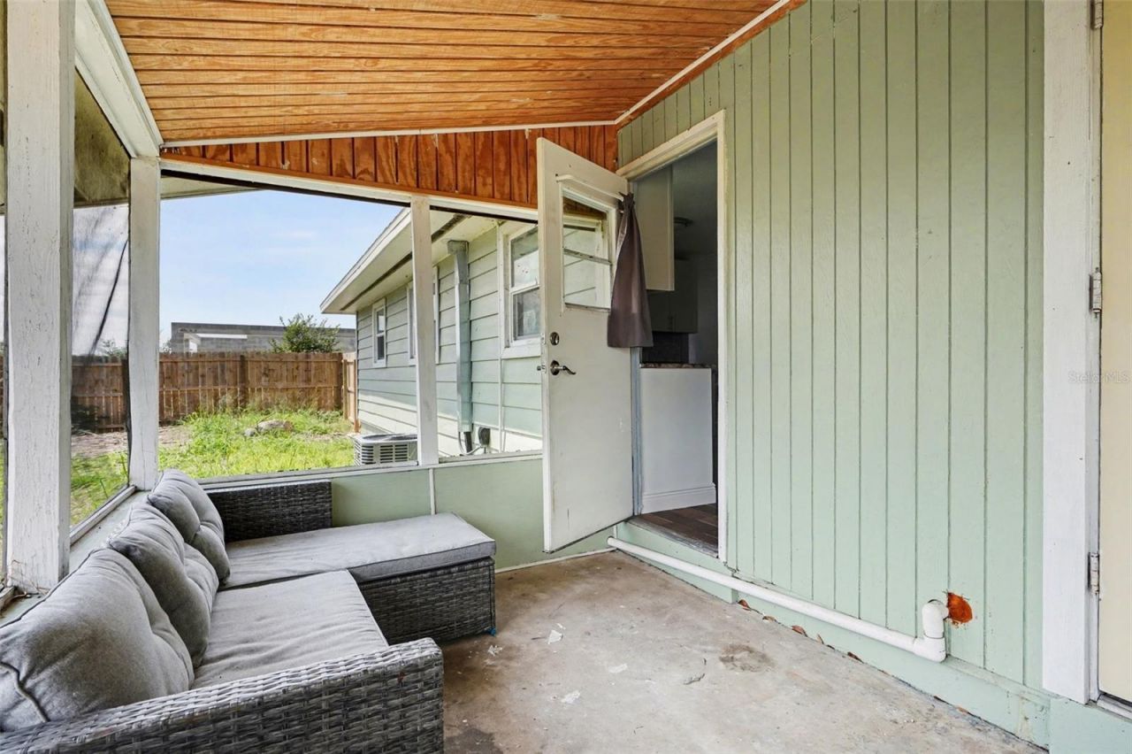 355 S Oak Avenue, Frostproof, FL 33843 Photo