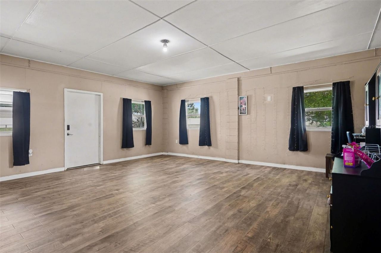 355 S Oak Avenue, Frostproof, FL 33843 Photo