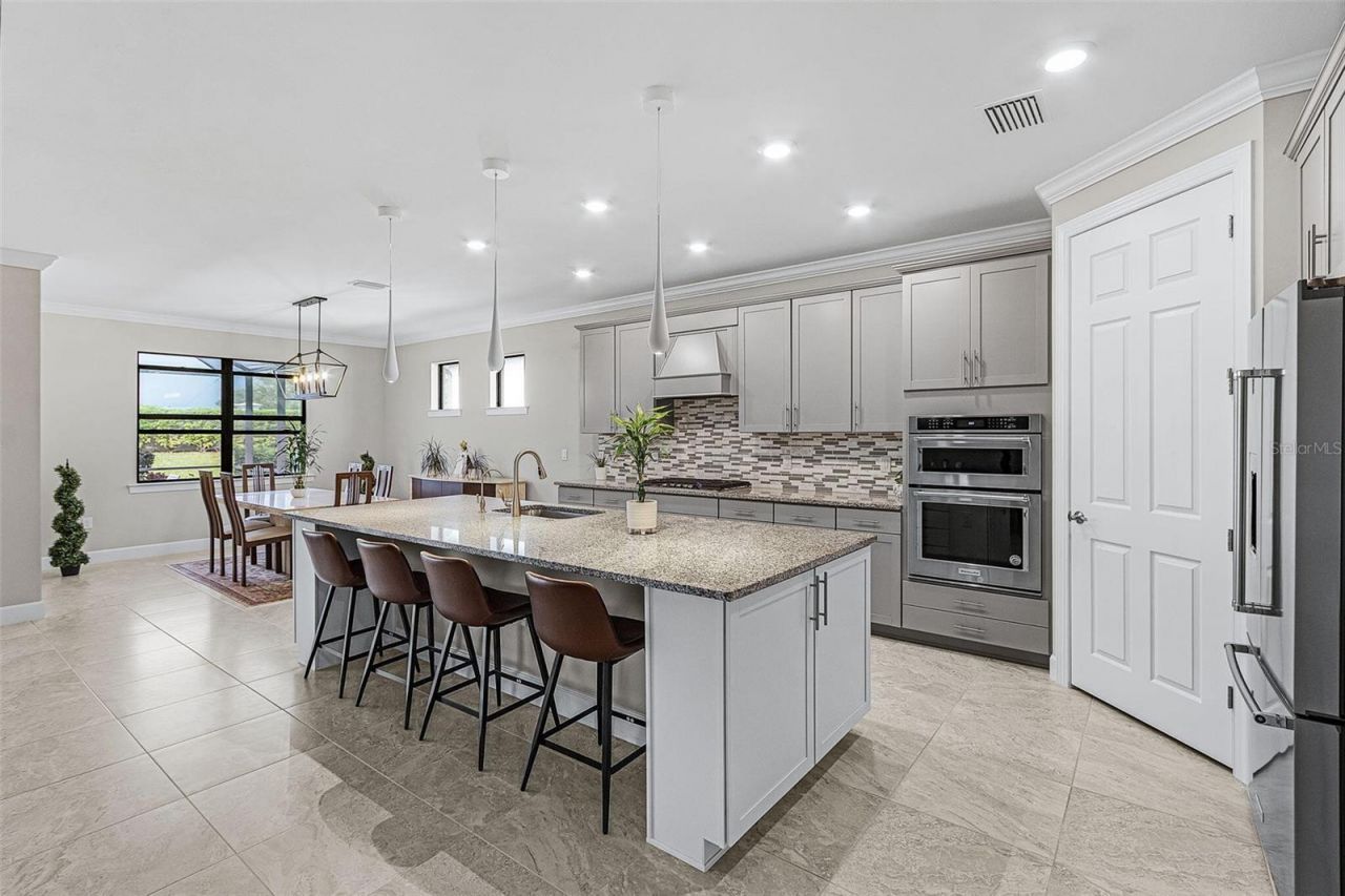 12437 Golden Sage Drive, Sarasota, FL 34238 Photo
