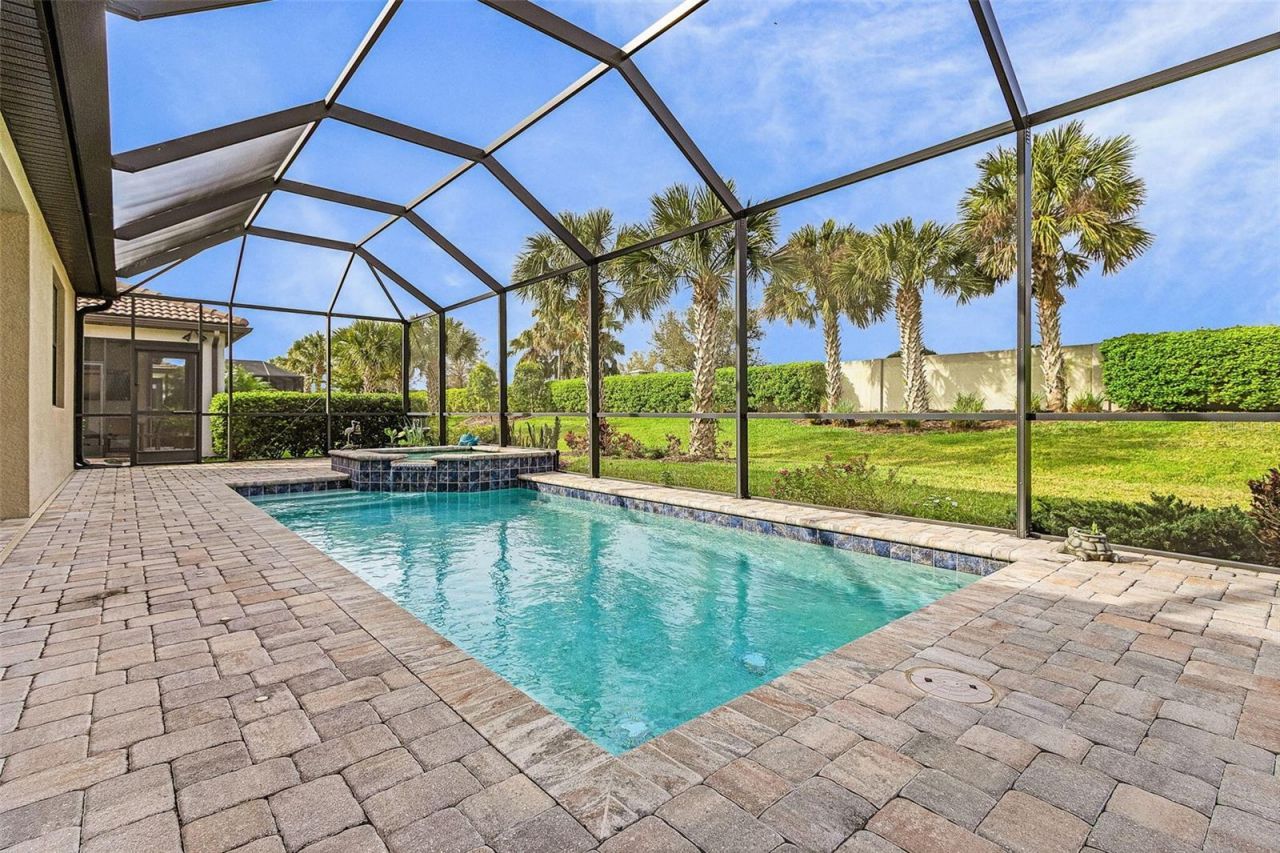 12437 Golden Sage Drive, Sarasota, FL 34238 Photo