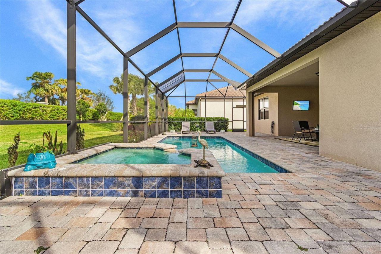 12437 Golden Sage Drive, Sarasota, FL 34238 Photo