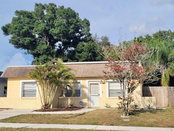 12291 MALLORY DRIVE, LARGO, FL 33774