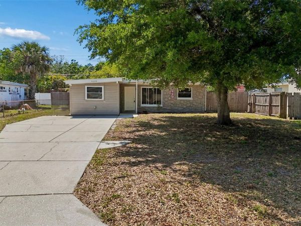 9228 82ND WAY , SEMINOLE, FL 33777