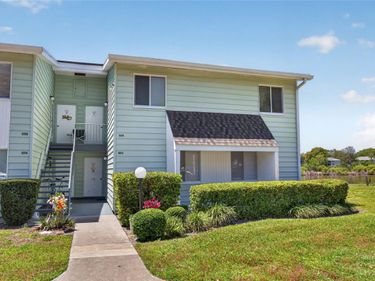 569 MIDWAY DRIVE, Unit B, OCALA, FL 34472